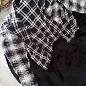 No Boundaries Black and White Plaid Button-Down Shirt